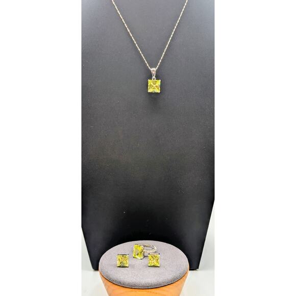 Demi-Parure Set of Green Apple Crystal Silver Tone Rhinestone Jewelry - Picture 2 of 10